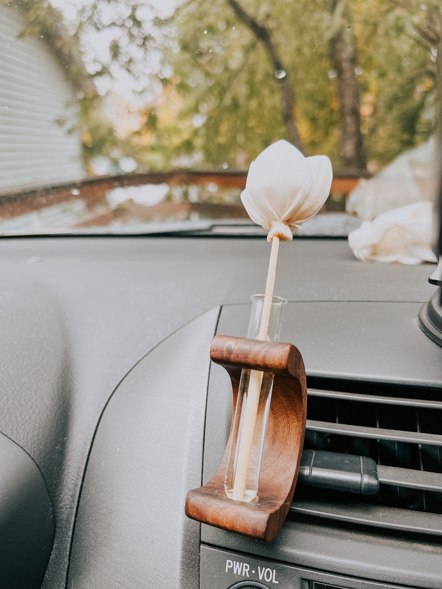 forever flower car diffuser