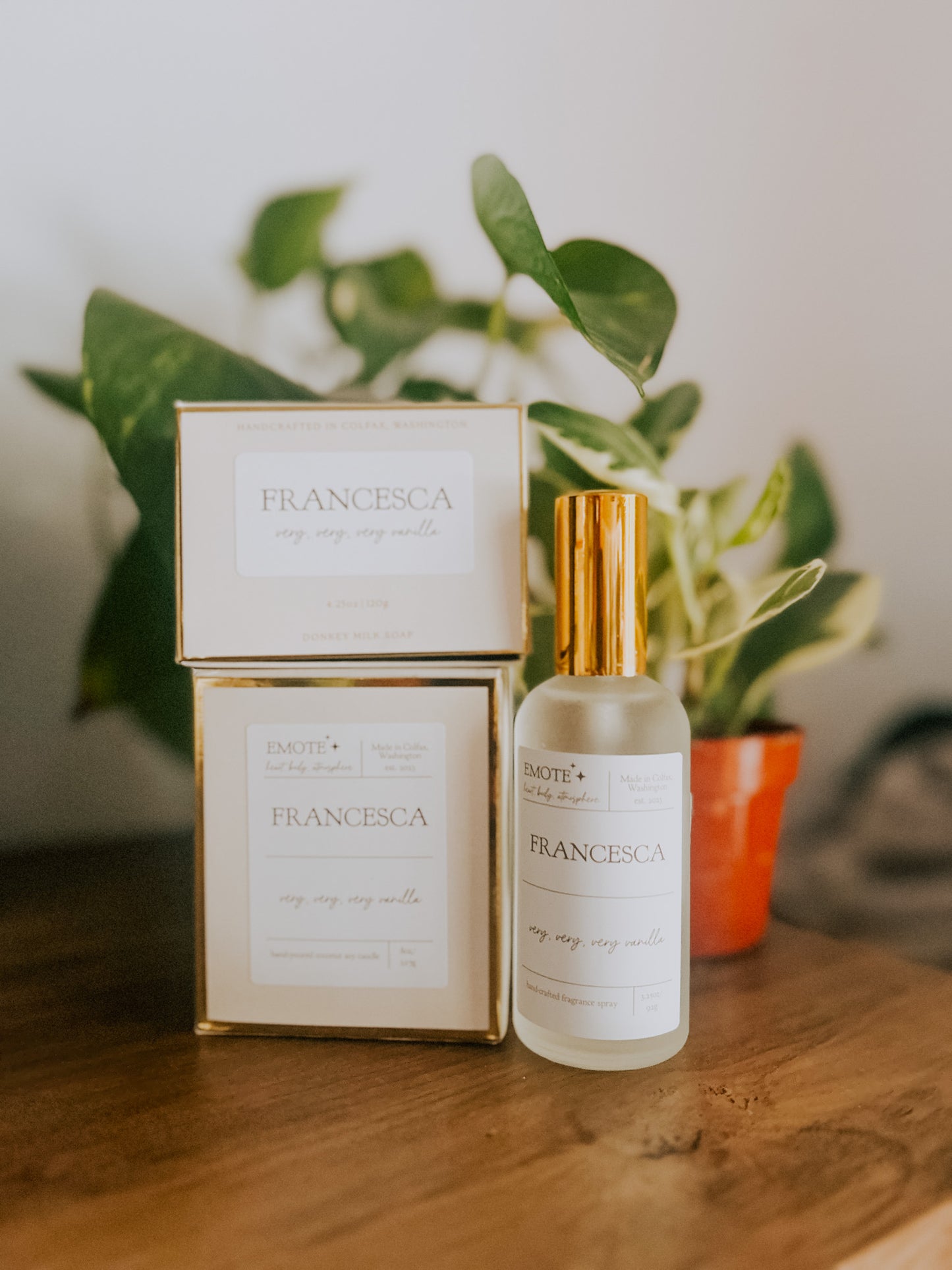 francesca fragrance spray