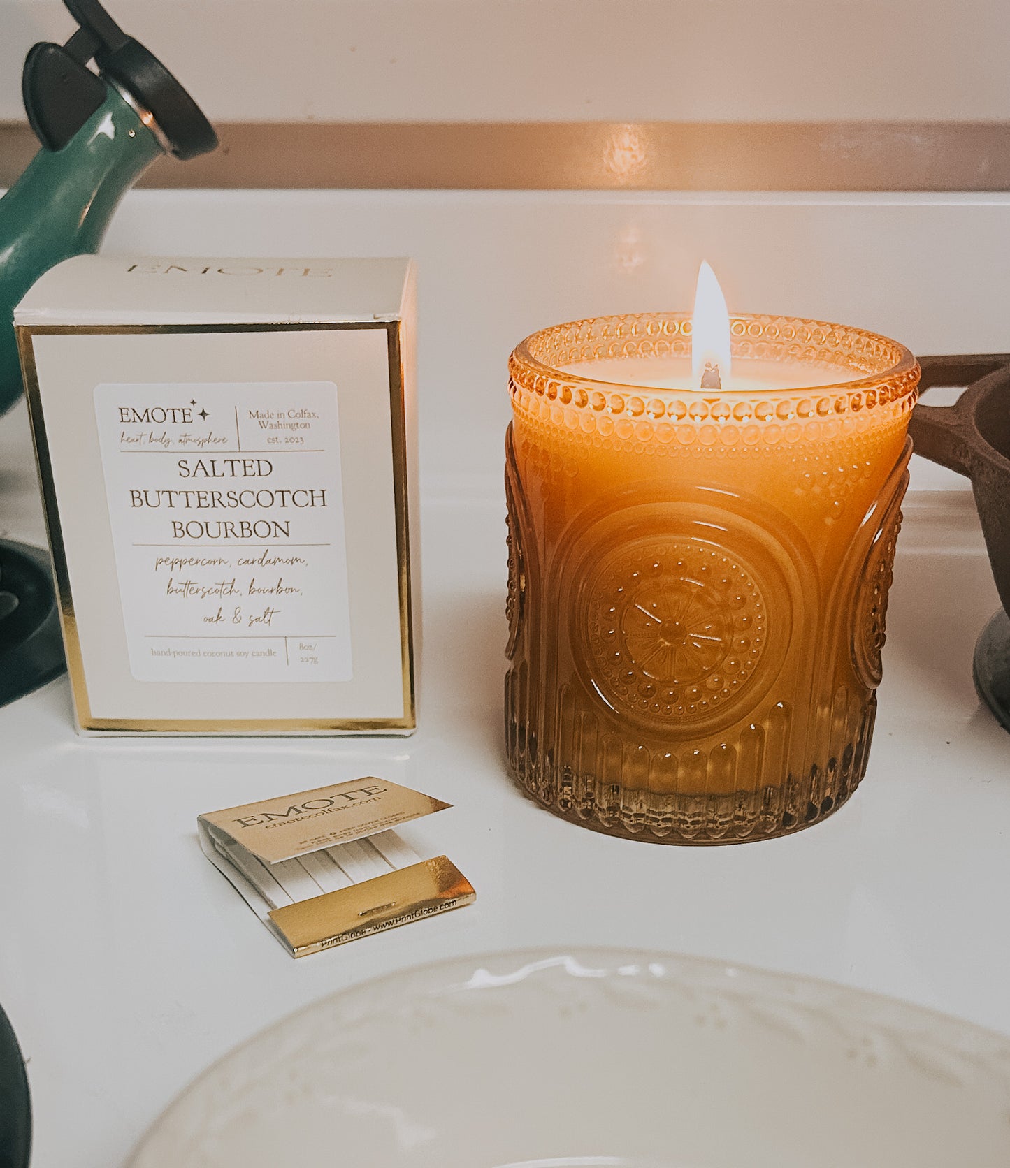 salted butterscotch bourbon 8 oz candle