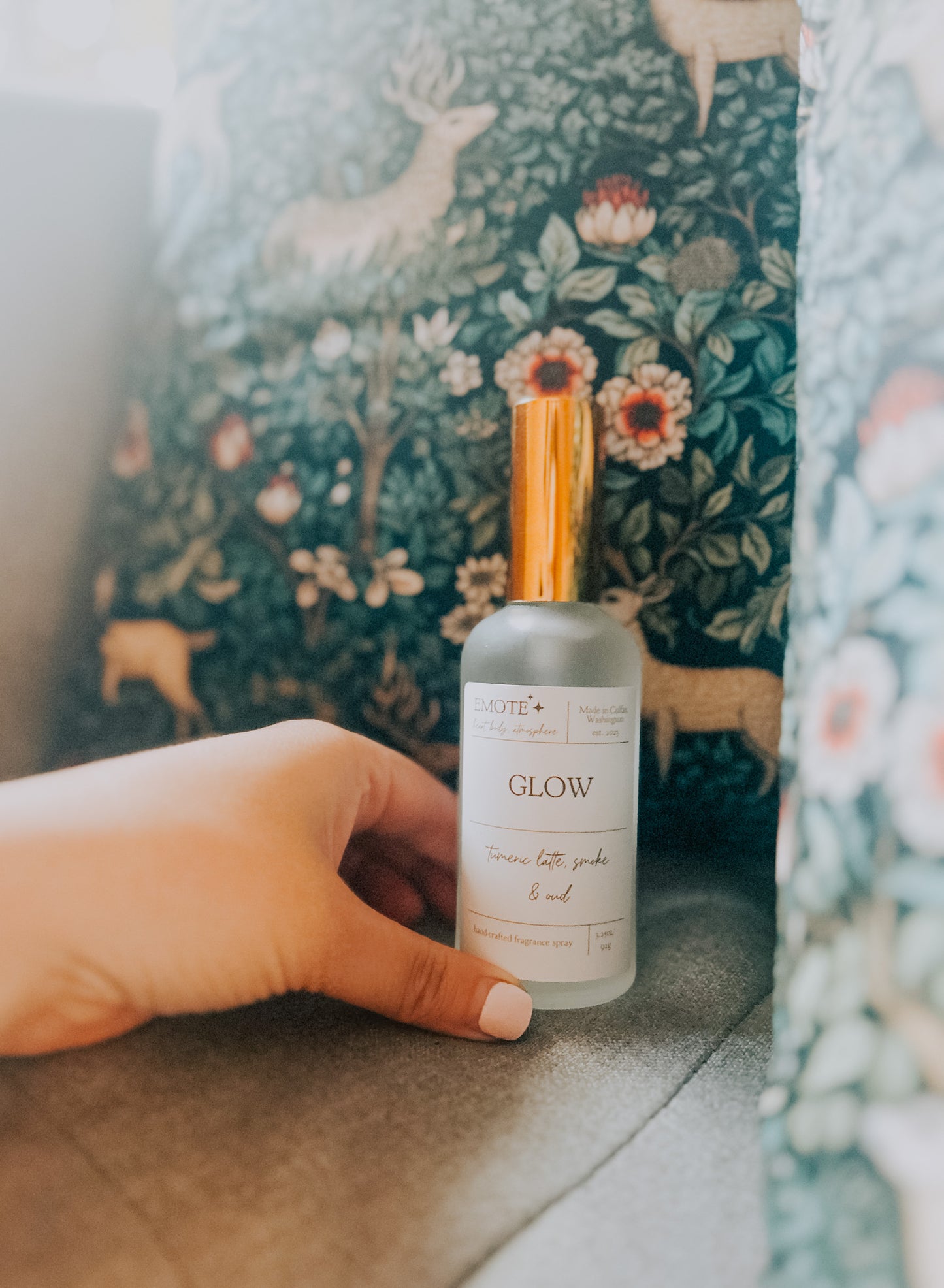 glow fragrance spray