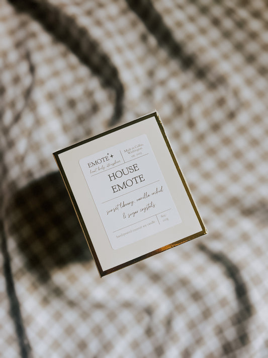 house emote 8 oz candle