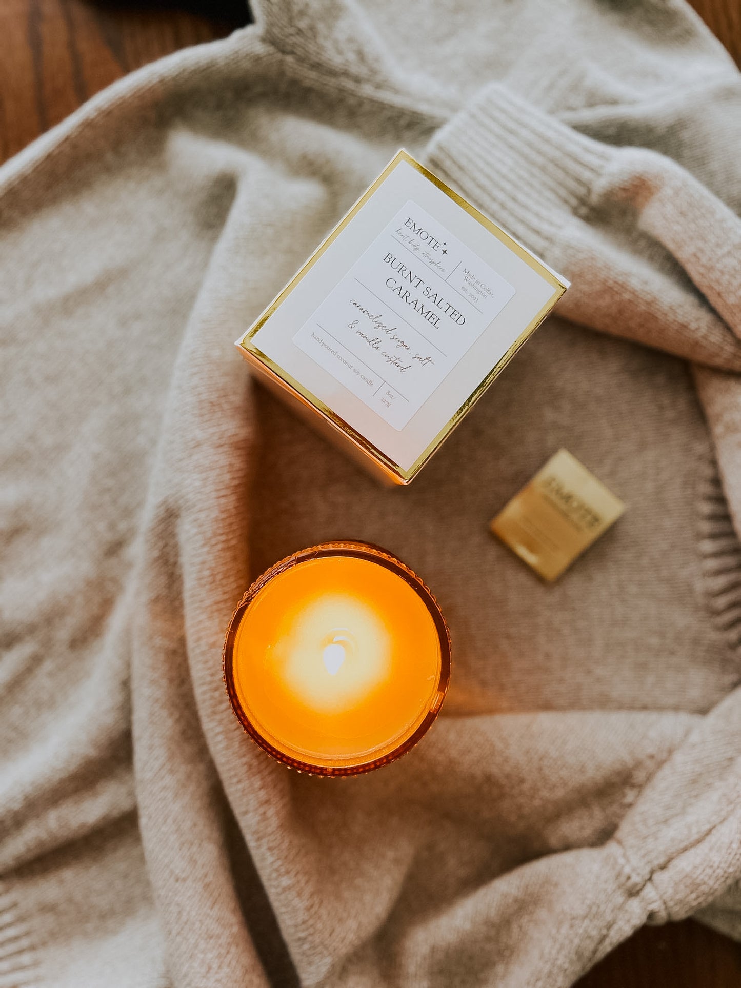 burnt salted caramel 8 oz soy candle
