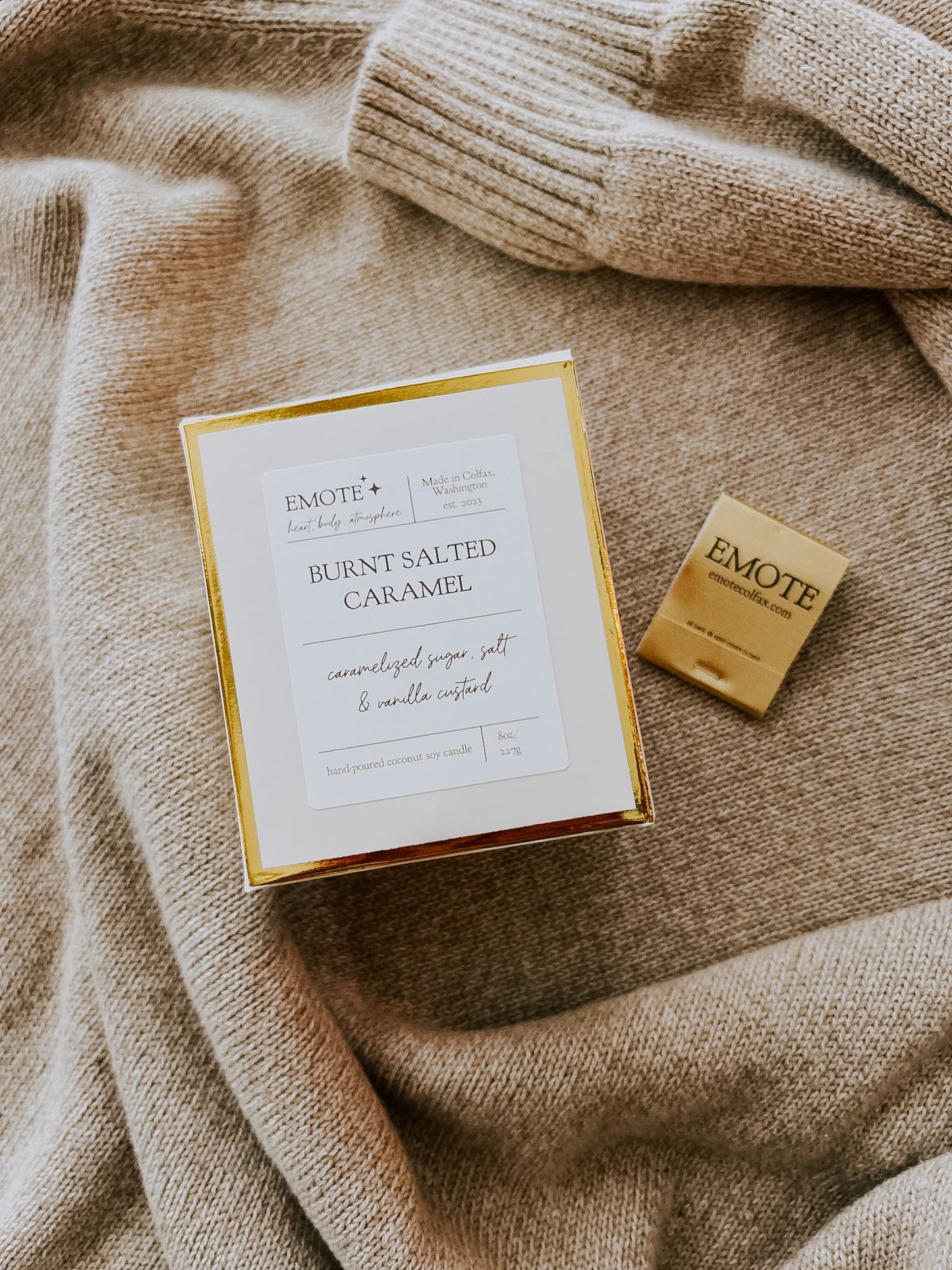 burnt salted caramel 8 oz soy candle