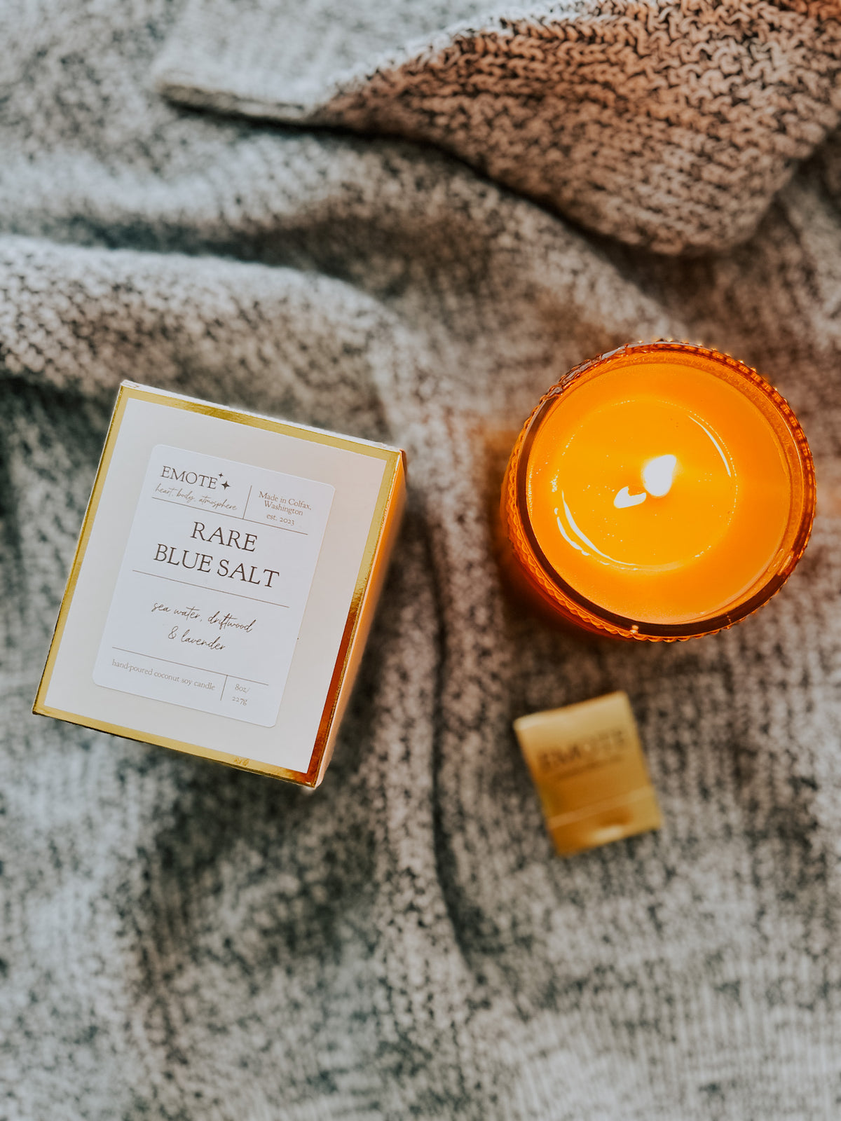 rare blue salt 8 oz soy candle