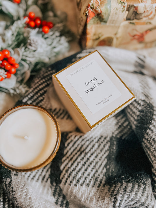 frosted gingerbread 8 oz soy candle