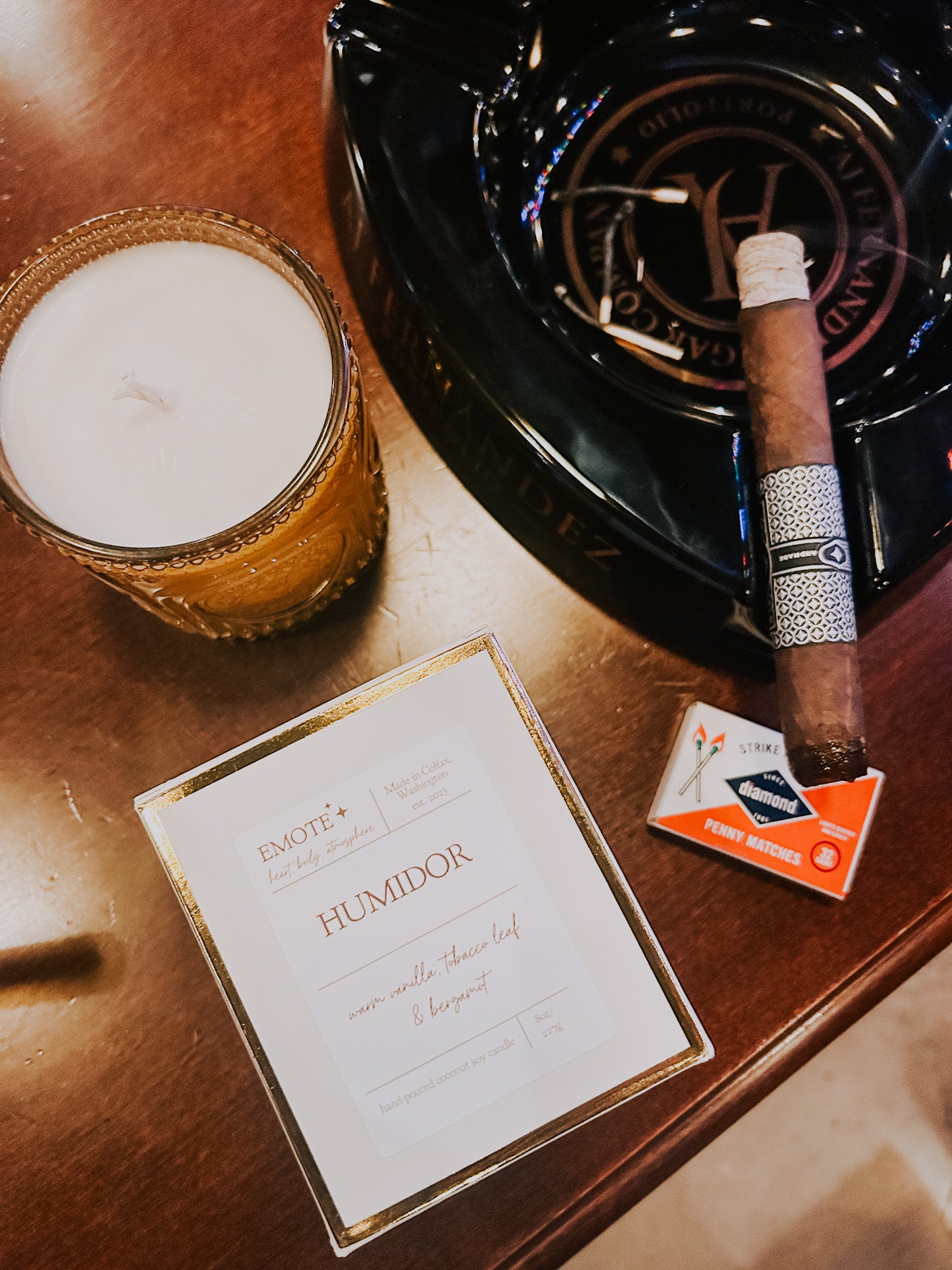 humidor 8 oz soy candle
