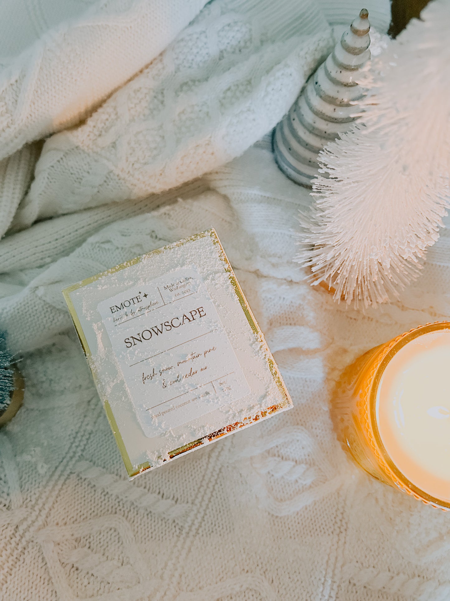 snowscape 8 oz soy candle